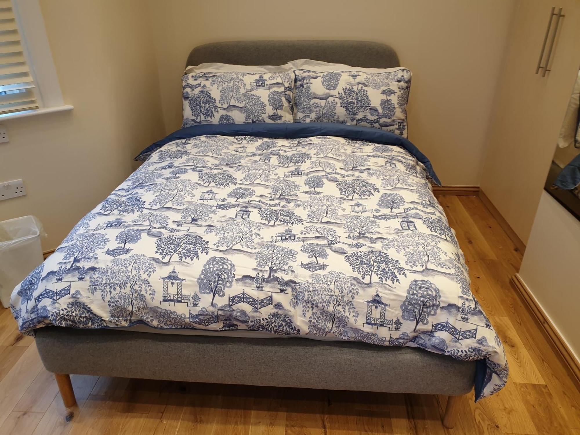 London Luxury Apartments 3 Bedroom Sleeps 8 With 3 Bathrooms 5 Mins Walk To Tube Station Free Parking Илфорд Экстерьер фото
